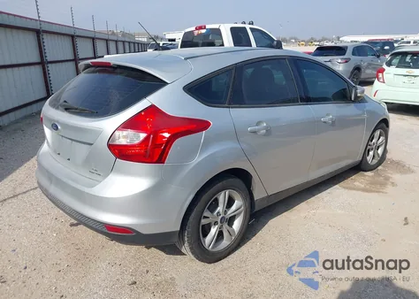2014 Ford Focus Se z USA, uszkodzony, nr VIN 1FADP3K26EL439776
